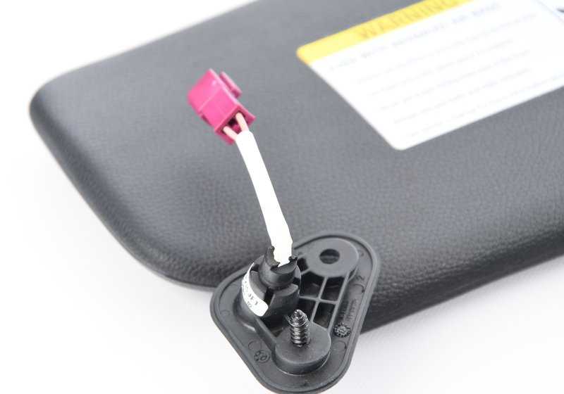 Visera parasol con espejo izquierda OEM 51167252081 para BMW E92, E93. Original BMW.