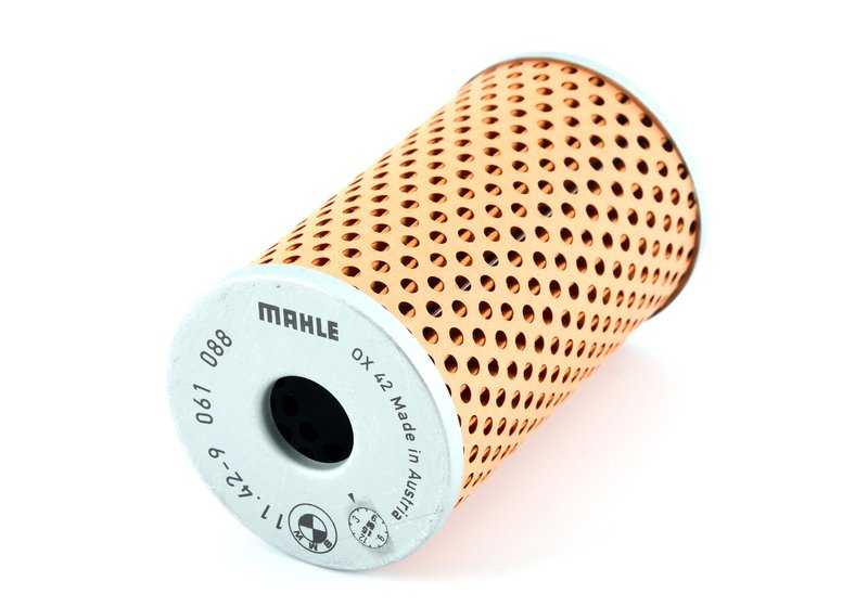 Filtro de aceite OEM 11429061088 para BMW 114, 114/1502 (2002), 114/1600 (GT, ti, Touring), motores M10. Compatible con modelos desde 1966 hasta 1977. Recambio original BMW.