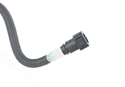 Tubo de alimentación de combustible OEM 13537823395 para BMW F07, F07N, F10, F10N, F11, F11N, F01N, F02N. Original BMW.