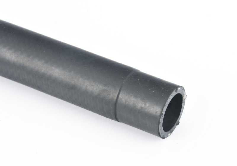 Manguera del sistema de refrigeración OEM 11531256500 para BMW E30, E31, E32, E34, E36, Z3. Repuesto original BMW. Ideal para solucionar fugas o mantener el sistema de refrigeración en buen estado.