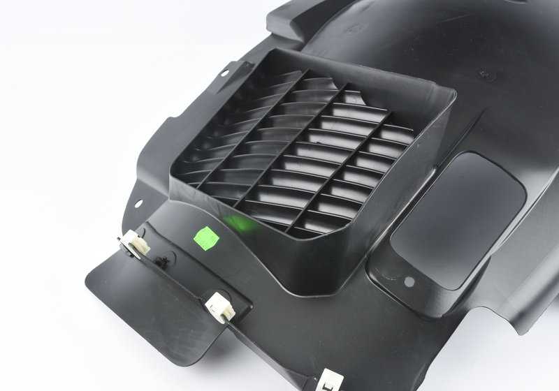 Cubierta paso de rueda delantera derecha OEM 51718079568 para BMW F87, F87N. Pieza original BMW.