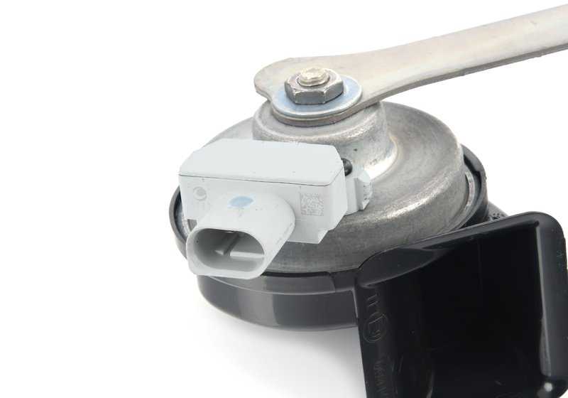 Fanfare de tom alto para BMW E70, X5 E71, X6 (OEM 61337293735). BMW original.