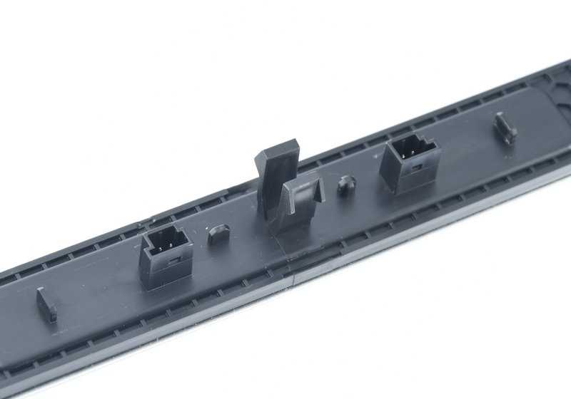 Embellecedor entrada puerta delantera OEM 51478059064 para BMW X5 F15 y BMW X6 F16. Pieza original BMW.