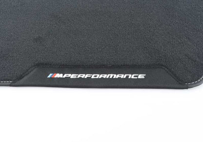 Juego de alfombrillas M Performance OEM 51475A14E76 para BMW G22 (420d, 420i, 430d, 430i, versiones xDrive). Original BMW. Diseño deportivo, acabado premium y ajuste perfecto para interior.