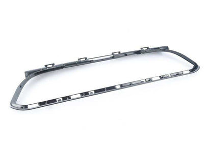 Refuerzo central inferior OEM 51127897774 para BMW E60, E61. Original BMW.