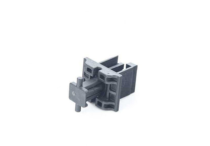 Elemento de fijación OEM 17118668715 para BMW F40 (116d, 116i, 118d, 118i). Compatible con versiones manuales y automáticas. Original BMW. Ideal para fijar componentes del radiador.