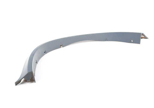 Embellecedor original M para paso de rueda trasero izquierdo imprimado OEM 51777206867 para BMW X5 E70. Pieza original BMW.