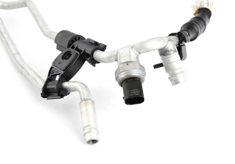 Tubería doble de aire acondicionado OEM 64539337124 para BMW F20, F21, F22, F23, F30, F31, F32, F33, F34, F35, F36. Original BMW.