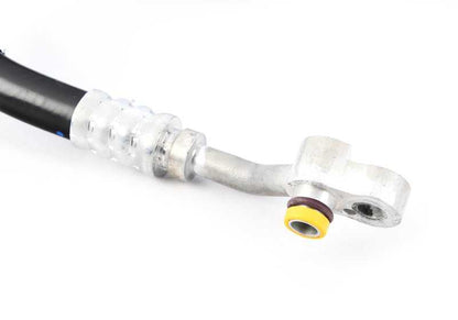 Tubería de presión compresor a condensador OEM 64536927828 para BMW E60, E61, E63, E64. Original BMW.