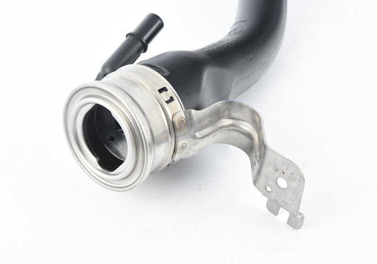 Tubo de llenado de combustible OEM 16117244035 para BMW F30 320i y 328i (versiones con y sin xDrive). Original BMW.