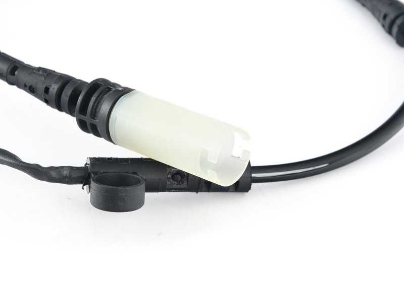 Juego de pastillas de freno con sensor OEM 34112339267 para BMW E60, E61. Original BMW.