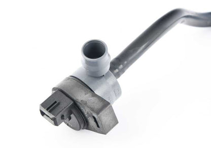 Válvula de ventilação do tanque com linha para BMW F25 (OEM 13907636148). BMW originais.