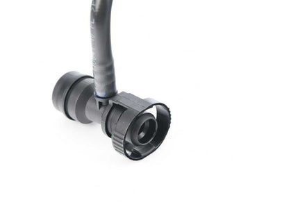 OEM 11158637971 Tubo de ventilação motor para BMW F40 (120i, 128Ti, M135i XDRIVE) e BMW F44 (220I). BMW original.