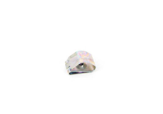 Tuerca clip OEM 07146957147 para BMW E81, E82, E87, E88, E84. Pieza original BMW. Ideal para fijaciones en consola central y otros elementos interiores.