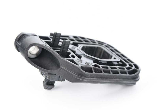 Right Modullager for BMW G42, G87, G20, G21, G28, G80, G81, G22, G23, G26, G82, G83, I20, G29 (OEM 17119895624). Original BMW.