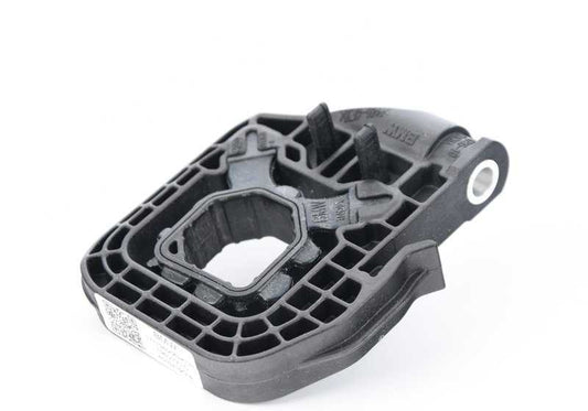 Right Modullager for BMW G42, G87, G20, G21, G28, G80, G81, G22, G23, G26, G82, G83, I20, G29 (OEM 17119895624). Original BMW.