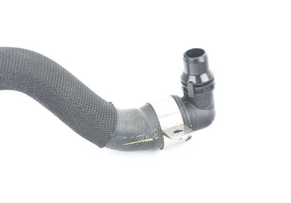 Manguito de refrigerante OEM 17127584560 para BMW X5 F15 xDrive40e y BMW X6 E71 xDrive35i. Compatible con modelos de 2008 a 2018. Repuesto original BMW.