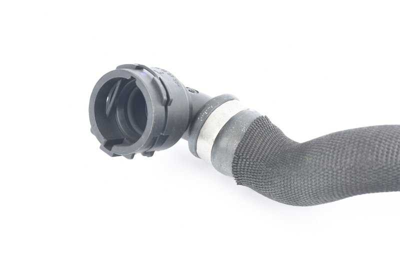 Manguito de refrigerante OEM 17127584560 para BMW X5 F15 xDrive40e y BMW X6 E71 xDrive35i. Compatible con modelos de 2008 a 2018. Repuesto original BMW.