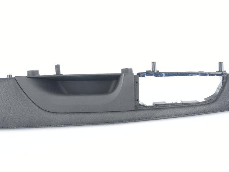 Apoio de braço dianteiro esquerdo para BMW E90/E91. Original.