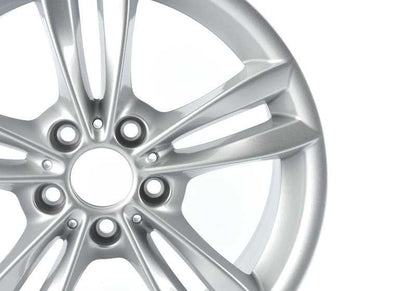 Llanta de aleación V-Spoke 658 OEM 36116866398 para BMW F30, F31. Original BMW.