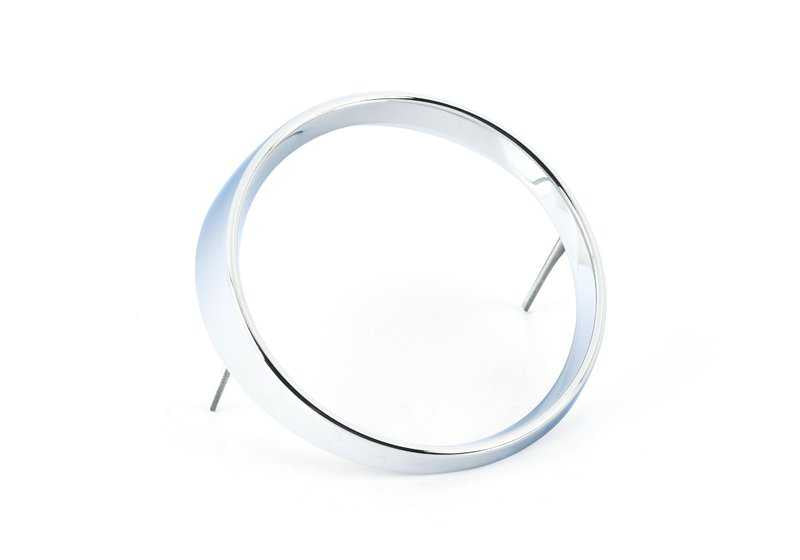 Aro cromado para luz trasera derecha OEM 63211353318 para BMW E30. Pieza original BMW.