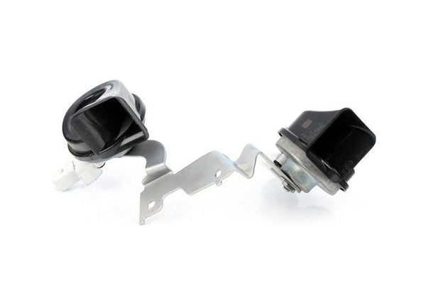 Bocina eléctrica con soporte OEM 61337356775 para MINI F54 (Clubman). Recambio original MINI.