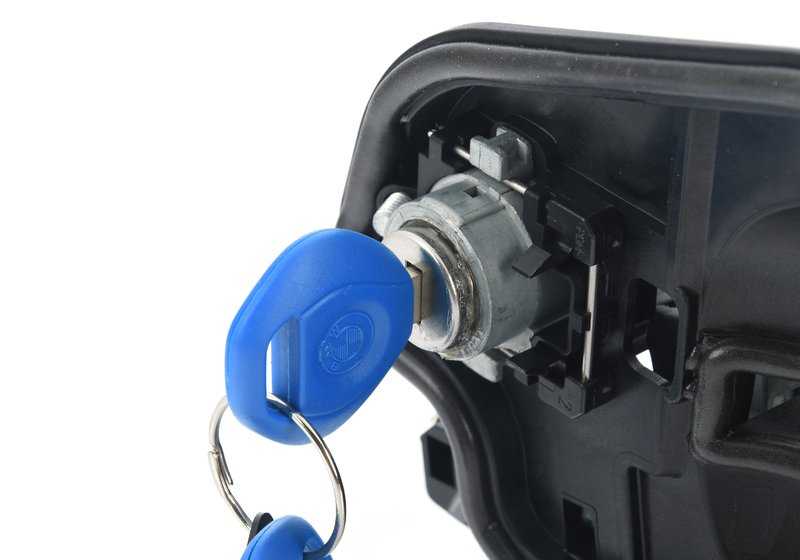 Soporte de puerta con cerradura y llave izquierda OEM 51213449072 para BMW X3 E83 {1.8d, 2.0d, 2.0i, 2.0sd, 2.5i}. Original BMW.