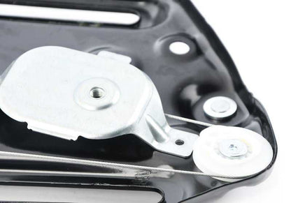 Elevalunas trasero izquierdo OEM 51377198049 para BMW E93. Original BMW.