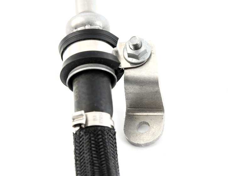 Tubo de retorno para BMW Série 5 E60, E60N, E61, E61N, Série 6 E63, E63N, E64, E64N (OEM 32416774465). BMW originais.