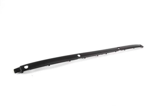 Rumper traseiro de moldagem central com sensor PDC OEM 51127030606 para BMW E46. BMW original.