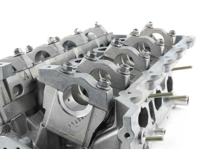 Culata de motor con árboles de levas OEM 11121739980 para BMW E36. Repuesto original BMW.