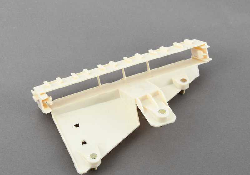 Suporte ao relé 61138352968 para BMW E39, E38. Suporte original para relés elétricos. Compatível com vários sistemas elétricos do veículo. Substituição original da BMW.