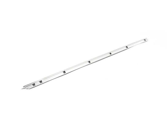 Rechte hintere Formteile OEM 51348193124 für BMW E39. Original BMW.