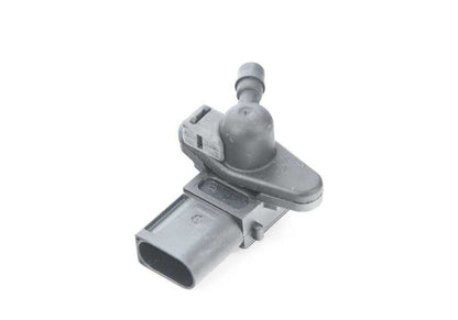 Sensor de presión diferencial OEM 11727574305 para BMW F01, F02. Original BMW.