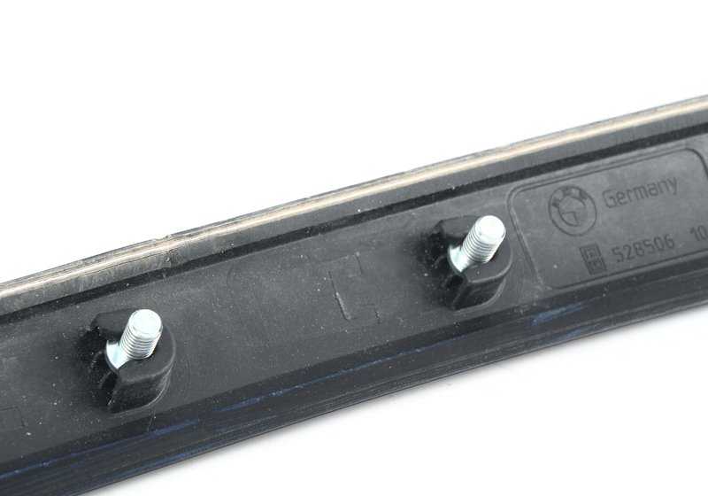 Embellecedor puerta delantera izquierda OEM 51417258139 para BMW E90, E91. Original BMW.