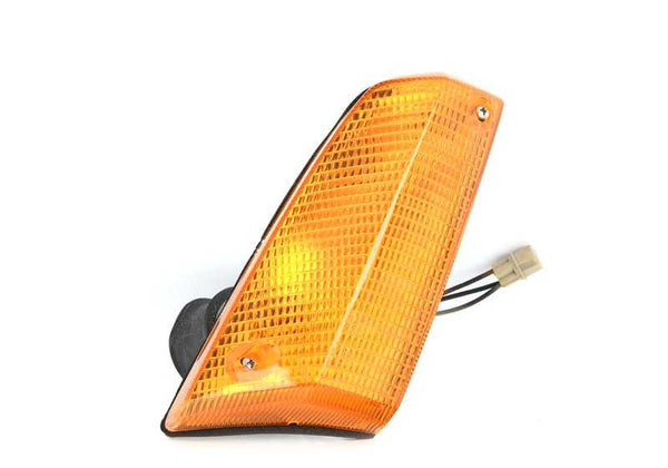 Intermitente lateral derecho OEM 63131360088 para BMW E21. Original BMW.