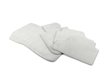 Alfombrillas originales velours OEM 51477316614 para BMW Serie 3 Cabrio y M3 Cabrio (E93). Juego de 4 piezas (delanteras y traseras). Disponible en varios colores. Original BMW.