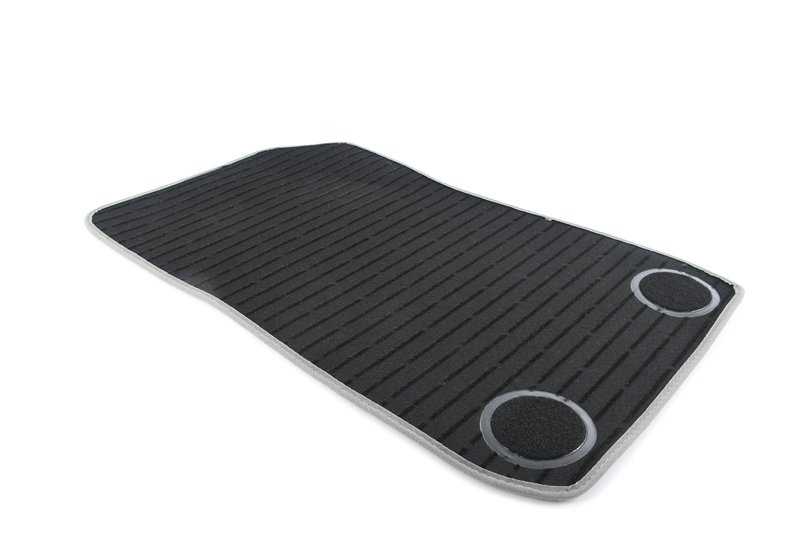 Alfombrillas originales velours OEM 51477316614 para BMW Serie 3 Cabrio y M3 Cabrio (E93). Juego de 4 piezas (delanteras y traseras). Disponible en varios colores. Original BMW.