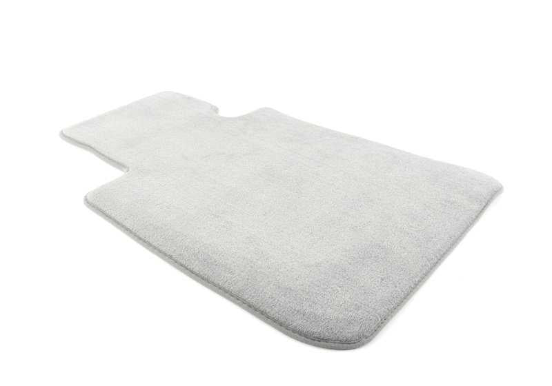 Alfombrillas originales velours OEM 51477316614 para BMW Serie 3 Cabrio y M3 Cabrio (E93). Juego de 4 piezas (delanteras y traseras). Disponible en varios colores. Original BMW.