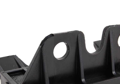 Soporte de paragolpes OEM 51111970389 para BMW E31, E38, E39. Pieza original BMW. Ideal para fijar correctamente la parte frontal del coche.
