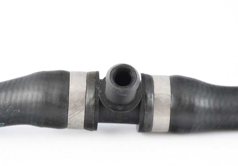 Water feed hose/heat exchanger for BMW E70N, E71 (OEM 11537589949). Original BMW.