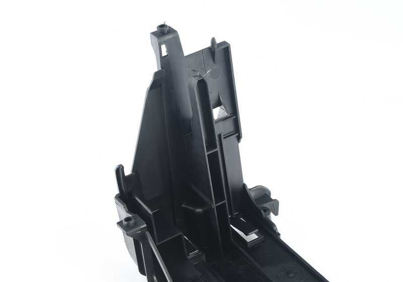 Radian support cover OEM 17117639066 for BMW F01, F01N, F02, F02N, F04. Original BMW.
