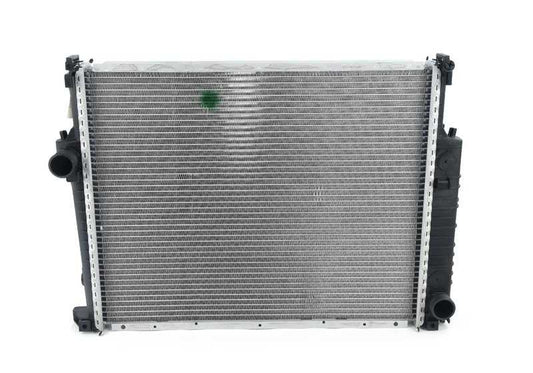 Kältemittel Kühler für mehrere BMW -Modelle 3 E30 -Serie (OEM 1711241912). Original BMW.