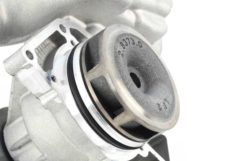 Bomba de agua OEM 11510004161 para BMW E32. Original BMW.