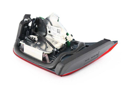 Piloto trasero izquierdo para maletero OEM 63217426053 para BMW F32, F33, F36, F83. Original BMW.