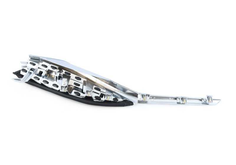 Miko Passagierabdeckung Chrom Akzent für BMW G80, G22, G23, G26, G82, G83 (OEM 51169502525). Original BMW