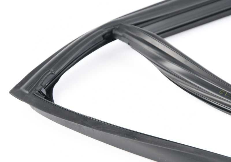 Finestra della porta posteriore destra 51348194764 per BMW E46 {316i, 318D e compatibile}. Sostituzione BMW originale.