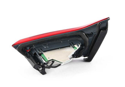 Piloto trasero izquierdo para maletero OEM 63217426053 para BMW F32, F33, F36, F83. Original BMW.