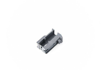 Tampa do conector 4 pinos pretos OEM 61136906533 para BMW E63 e E64. BMW original.