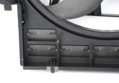 Ventilador con soporte (600W) OEM 17427593847 para BMW F25 y F26. Pieza original BMW. Ideal para resolver problemas de sobrecalentamiento o fallo del ventilador del motor.